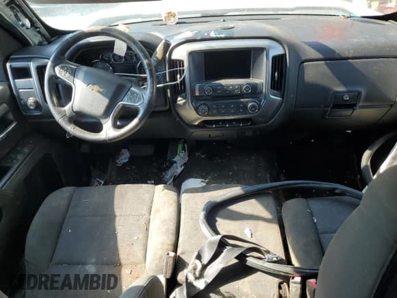 ✅ 2018 Chevrolet Silverado 1500 LT • VIN: 1GCRCREC6JZ277772 • Lot: 92760835. Wystawiony na Copart z przebiegiem Nie podano. Bezpłatny archiwum sprzedaży aukcyjnych z USA i szczegółowy raport historii pojazdu na DreamBid. Zdjęcie 8.