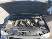 ✅ 2005 GMC Sierra 1500 Work Truck • VIN: 1GTEC19X35Z243940 • Лот: 86164165. Опубликован ранее на Copart с пробегом 43 962 миль. Бесплатный доступ к архиву аукционных продаж из США и подробный отчёт об истории автомобиля на DreamBid. Изображение 11.