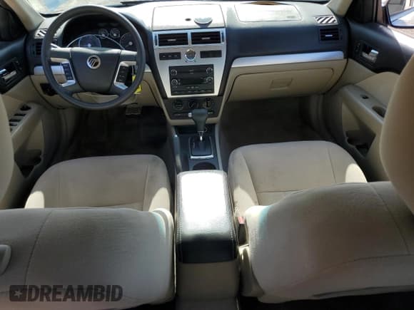 ✅ 2009 Mercury Milan • VIN: 3MEHM07Z79R621310 • Lot: 61747865. Listed on Copart with 77,143 mi. Free auction sales archive from the USA and detailed vehicle history report at DreamBid. Image 8.