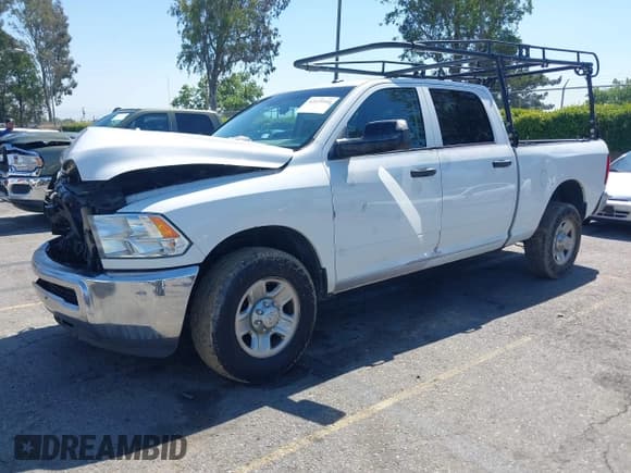 ✅ 2017 Ram 2500 Tradesman • VIN: 3C6UR4CJ0HG587687 • Лот: 42225541. Опубликован ранее на IAAI с пробегом 46 211 миль. Бесплатный доступ к архиву аукционных продаж из США и подробный отчёт об истории автомобиля на DreamBid. Изображение 17.