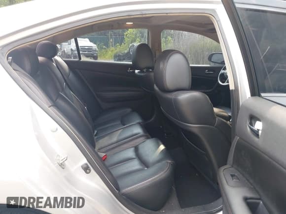 ✅ 2013 Nissan Maxima SV • VIN: 1N4AA5AP5DC820885 • Lot: 43161171. Listed on IAAI with 168,207 mi. Free auction sales archive from the USA and detailed vehicle history report at DreamBid. Image 8.