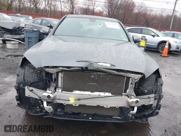 ✅ 2019 Mercedes-Benz C 300 • VIN: 55SWF8EBXKU291272 • Lot: 41976071. Wystawiony na IAAI z przebiegiem 59 100 mil. Bezpłatny archiwum sprzedaży aukcyjnych z USA i szczegółowy raport historii pojazdu na DreamBid. Zdjęcie 12.