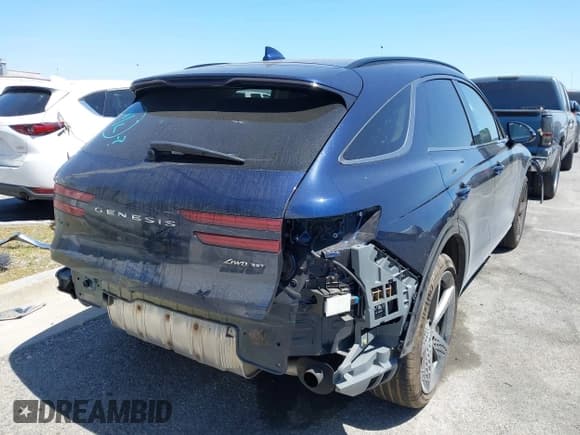 ✅ 2023 Genesis GV70 Sport • VIN: KMUMCDTC7PU104345 • Lot: 42019867. Wystawiony na IAAI z przebiegiem 25 602 mil. Bezpłatny archiwum sprzedaży aukcyjnych z USA i szczegółowy raport historii pojazdu na DreamBid. Zdjęcie 4.