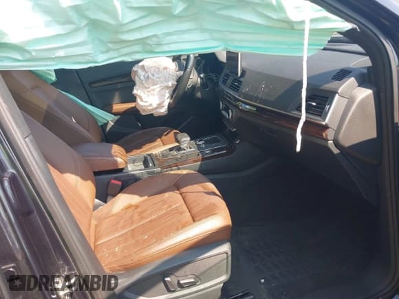 ✅ 2018 Audi Q5 Premium Plus • VIN: WA1BNAFY8J2203103 • Лот: 43003468. Опубликован ранее на IAAI с пробегом 115 180 миль. Бесплатный доступ к архиву аукционных продаж из США и подробный отчёт об истории автомобиля на DreamBid. Изображение 5.