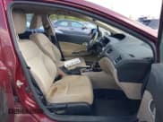 ✅ 2014 Honda Civic LX • VIN: 2HGFB2F56EH516290 • Lot: 43148378. Wystawiony na IAAI z przebiegiem 102 013 mil. Bezpłatny archiwum sprzedaży aukcyjnych z USA i szczegółowy raport historii pojazdu na DreamBid. Zdjęcie 5.