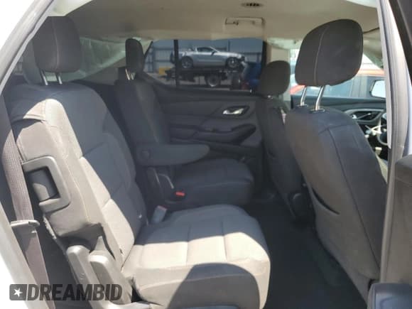 ✅ 2018 Chevrolet Traverse LT Cloth • VIN: 1GNERGKW1JJ116896 • Lot: 65275594. Wystawiony na Copart z przebiegiem 97 398 mil. Bezpłatny archiwum sprzedaży aukcyjnych z USA i szczegółowy raport historii pojazdu na DreamBid. Zdjęcie 11.