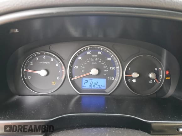 ✅ 2010 Hyundai Santa Fe GLS • VIN: 5NMSG3AB1AH384281 • Lot: 84234554. Listed on Copart with 153,102 mi. Free auction sales archive from the USA and detailed vehicle history report at DreamBid. Image 9.