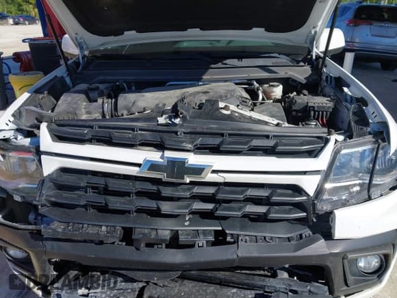 ✅ 2022 Chevrolet Colorado 2WD LT • VIN: 1GCGSCEN0N1221551 • Lot: 43450018. Listed on IAAI with 54,500 mi. Free auction sales archive from the USA and detailed vehicle history report at DreamBid. Image 10.