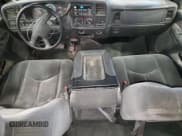 ✅ 2003 Chevrolet Silverado 1500 LS • VIN: 2GCEK19T431225470 • Лот: 81704634. Опубликован ранее на Copart с пробегом 276 259 миль. Бесплатный доступ к архиву аукционных продаж из США и подробный отчёт об истории автомобиля на DreamBid. Изображение 8.