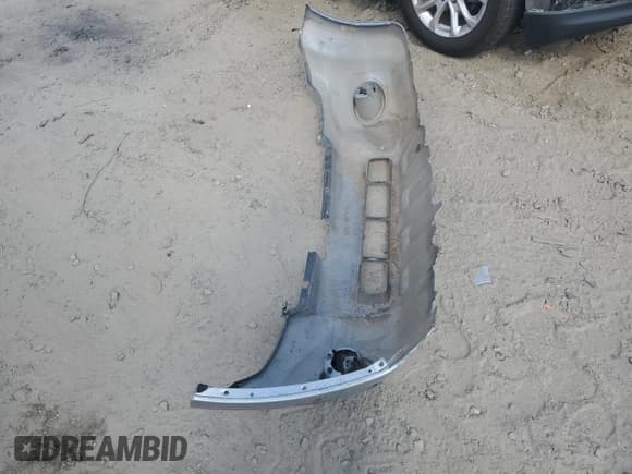 ✅ 2012 Ford Escape XLS • VIN: 1FMCU0C75CKA35597 • Lot: 86604185. Listed on Copart with 267,192 mi. Free auction sales archive from the USA and detailed vehicle history report at DreamBid. Image 12.