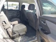 ✅ 2019 Chevrolet Traverse LT Cloth • VIN: 1GNERGKW4KJ220025 • Lot: 43309615. Wystawiony na IAAI z przebiegiem 149 148 mil. Bezpłatny archiwum sprzedaży aukcyjnych z USA i szczegółowy raport historii pojazdu na DreamBid. Zdjęcie 8.