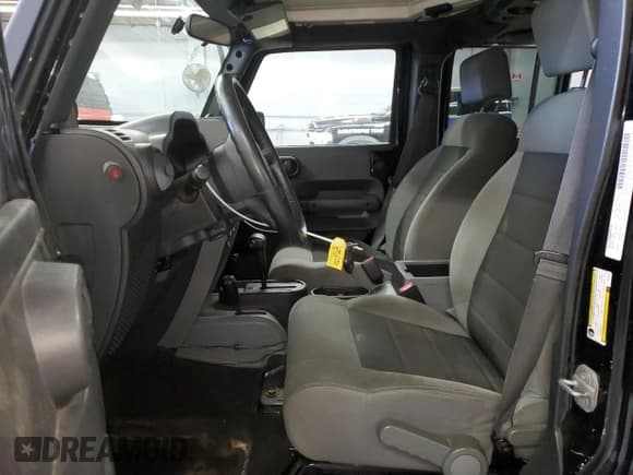 ✅ 2008 Jeep Wrangler Unlimited X • VIN: 1J4GA391X8L529324 • Lot: 56750835. Listed on Copart with 175,590 mi. Free auction sales archive from the USA and detailed vehicle history report at DreamBid. Image 7.