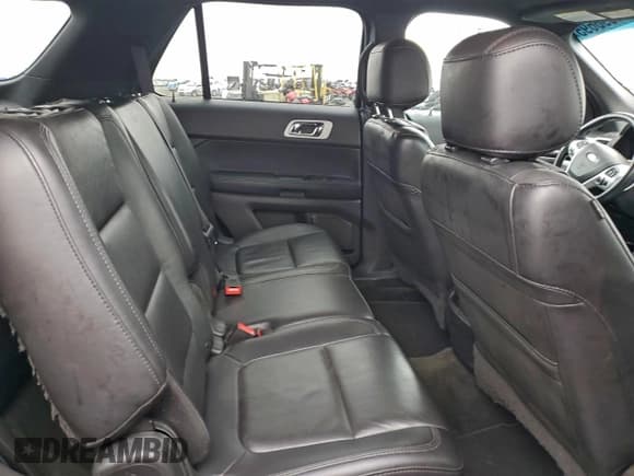 ✅ 2015 Ford Explorer XLT • VIN: 1FM5K8D88FGC28130 • Lot: 94696695. Wystawiony na Copart z przebiegiem 125 587 mil. Bezpłatny archiwum sprzedaży aukcyjnych z USA i szczegółowy raport historii pojazdu na DreamBid. Zdjęcie 11.