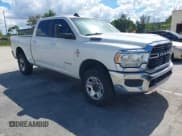 ✅ 2020 Ram 2500 Big Horn • VIN: 3C6UR5DL4LG159992 • Лот: 43847686. Опубликован ранее на IAAI с пробегом 321 334 миль. Бесплатный доступ к архиву аукционных продаж из США и подробный отчёт об истории автомобиля на DreamBid. Изображение 1.
