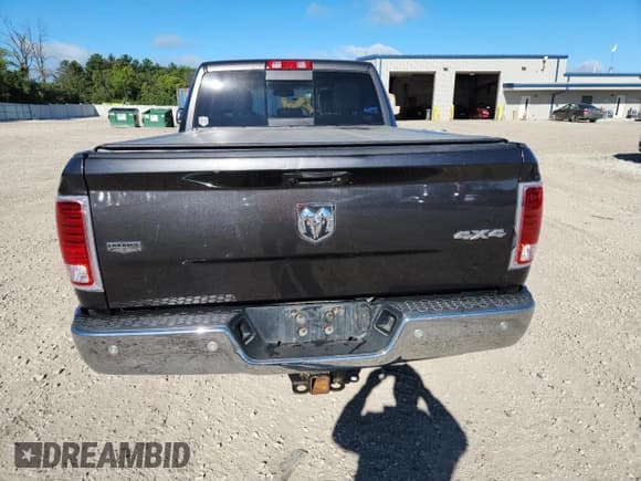 ✅ 2017 Ram 2500 Laramie • VIN: 3C6UR5FL6HG581170 • Lot: 68910205. Listed on Copart with 126,544 mi. Free auction sales archive from the USA and detailed vehicle history report at DreamBid. Image 6.