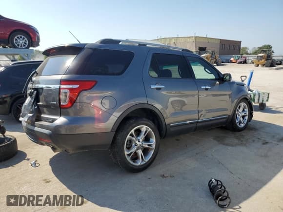✅ 2011 Ford Explorer Limited • VIN: 1FMHK8F86BGA56670 • Лот: 85172815. Опубликован ранее на Copart с пробегом 220 179 миль. Бесплатный доступ к архиву аукционных продаж из США и подробный отчёт об истории автомобиля на DreamBid. Изображение 3.