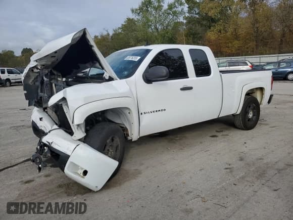 ✅ 2007 Chevrolet Silverado 1500 1LT • VIN: 2GCEK19C971652746 • Lot: 85076255. Listed on Copart with 128,230 mi. Free auction sales archive from the USA and detailed vehicle history report at DreamBid. Image 1.