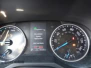 ✅ 2022 Toyota RAV4 Hybrid XLE • VIN: 2T3RWRFV9NW130651 • Lot: 43316229. Wystawiony na IAAI z przebiegiem 44 105 mil. Bezpłatny archiwum sprzedaży aukcyjnych z USA i szczegółowy raport historii pojazdu na DreamBid. Zdjęcie 7.