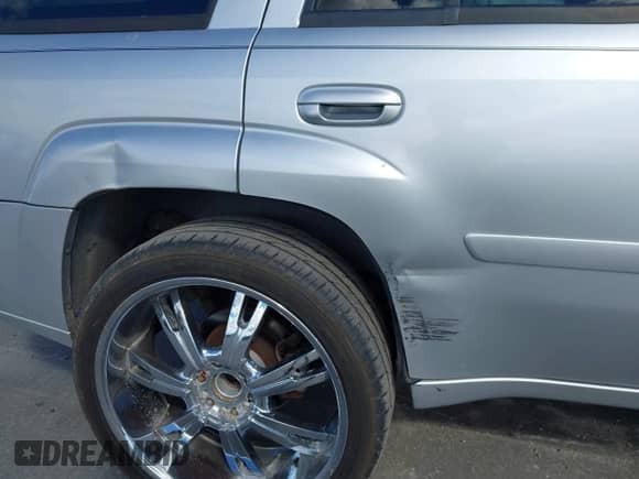 2009 Chevrolet TrailBlazer 1LT с VIN 1GNDT33S292104795, выставлен на аукционе IAAI как лот 43408259 с пробегом Не указан миль и . История ставок и продаж доступна на DreamBid. Изображение 6.