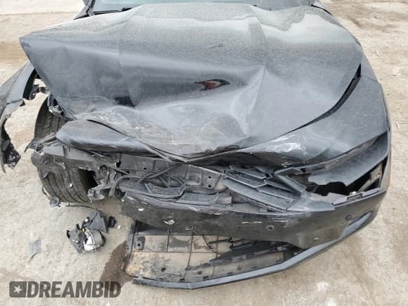 ✅ 2020 Chevrolet Camaro 1LT • VIN: 1G1FB3DX6L0121335 • Lot: 67024575. Listed on Copart with 59,261 mi. Free auction sales archive from the USA and detailed vehicle history report at DreamBid. Image 11.