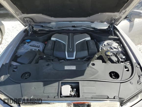 ✅ 2023 Rolls-Royce Ghost • VIN: SCATV0C05PU216480 • Lot: 62035264. Listed on Copart with 6,664 mi. Free auction sales archive from the USA and detailed vehicle history report at DreamBid. Image 12.