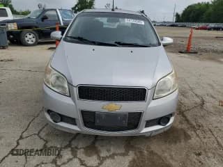✅ 2010 Chevrolet Aveo 1LT • VIN: KL1TD6DE9AB006855 • Lot: 64120345. Wystawiony na Copart z przebiegiem Nie podano. Bezpłatny archiwum sprzedaży aukcyjnych z USA i szczegółowy raport historii pojazdu na DreamBid. Zdjęcie 5.