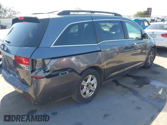 ✅ 2015 Honda Odyssey LX • VIN: 5FNRL5H28FB078408 • Lot: 43405203. Listed on IAAI with 170,009 mi. Free auction sales archive from the USA and detailed vehicle history report at DreamBid. Image 4.