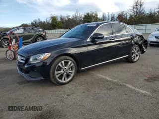 ✅ 2018 Mercedes-Benz C 300 • VIN: 55SWF4KB8JU268035 • Lot: 82222365. Wystawiony na Copart z przebiegiem 100 351 mil. Bezpłatny archiwum sprzedaży aukcyjnych z USA i szczegółowy raport historii pojazdu na DreamBid. Zdjęcie 1.