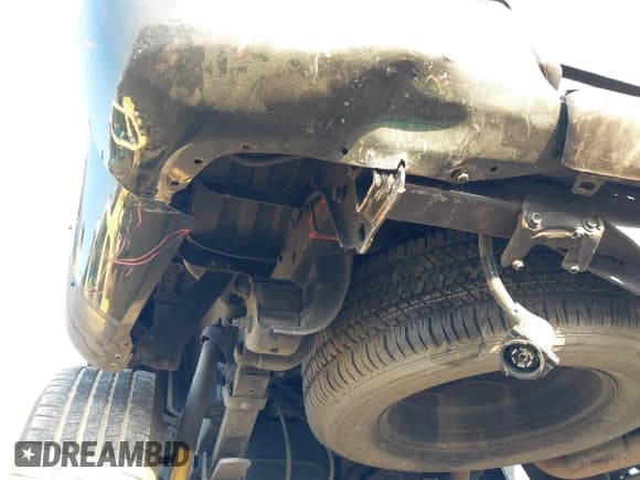 ✅ 2010 Toyota Tacoma PreRunner • VIN: 3TMJU4GN0AM092047 • Lot: 42909450. Listed on IAAI with 180,192 mi. Free auction sales archive from the USA and detailed vehicle history report at DreamBid. Image 20.