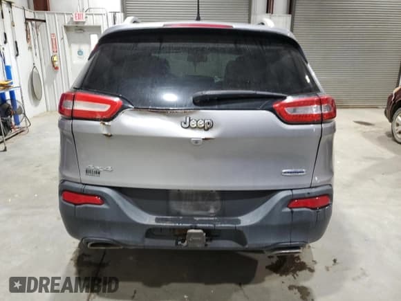 ✅ 2015 Jeep Cherokee Latitude • VIN: 1C4PJMCS7FW527863 • Лот: 93277535. Опубликован ранее на Copart с пробегом 118 555 миль. Бесплатный доступ к архиву аукционных продаж из США и подробный отчёт об истории автомобиля на DreamBid. Изображение 6.