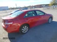 ✅ 2010 Toyota Camry • VIN: JTNBF3EK2A3002640 • Lot: 43582911. Wystawiony na IAAI z przebiegiem 191 233 mil. Bezpłatny archiwum sprzedaży aukcyjnych z USA i szczegółowy raport historii pojazdu na DreamBid. Zdjęcie 4.