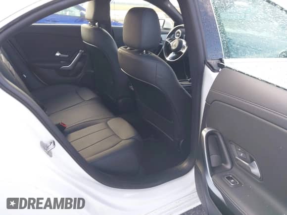 2025 Mercedes-Benz CLA 250 с VIN W1K5J4GB5SN517386, выставлен на аукционе IAAI как лот 42475670 с пробегом 21 839 миль миль и . История ставок и продаж доступна на DreamBid. Изображение 8.