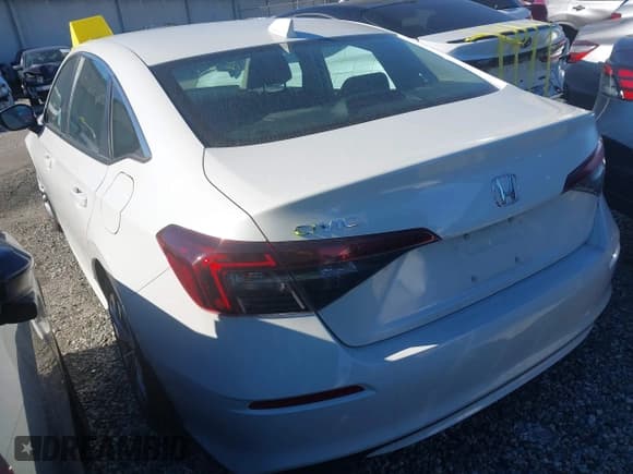 ✅ 2025 Honda Civic LX • VIN: 2HGFE2F25SH533168 • Lot: 43435752. Listed on IAAI with 10,541 mi. Free auction sales archive from the USA and detailed vehicle history report at DreamBid. Image 3.