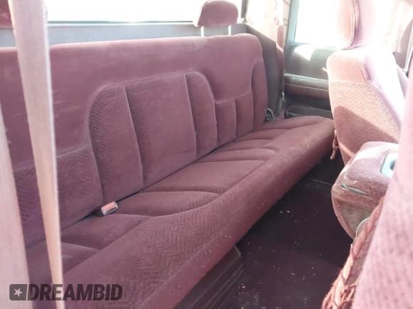 ✅ 1998 Chevrolet Silverado 1500 • VIN: 2GCEK19R0W1215205 • Lot: 43618019. Listed on IAAI with 181,860 mi. Free auction sales archive from the USA and detailed vehicle history report at DreamBid. Image 8.