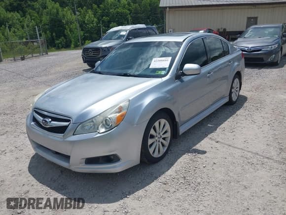 ✅ 2012 Subaru Legacy Limited • VIN: 4S3BMCK68C3004977 • Лот: 42208880. Опубликован ранее на IAAI с пробегом 175 154 миль. Бесплатный доступ к архиву аукционных продаж из США и подробный отчёт об истории автомобиля на DreamBid. Изображение 2.