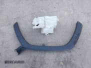 ✅ 2019 Toyota RAV4 XLE Premium • VIN: JTMC1RFV8KD014595 • Lot: 43401685. Wystawiony na IAAI z przebiegiem 86 062 mil. Bezpłatny archiwum sprzedaży aukcyjnych z USA i szczegółowy raport historii pojazdu na DreamBid. Zdjęcie 12.