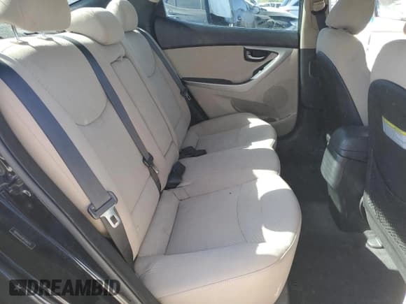 ✅ 2015 Hyundai Elantra SE • VIN: 5NPDH4AE8FH590214 • Лот: 90512605. Опубликован ранее на Copart с пробегом 130 282 миль. Бесплатный доступ к архиву аукционных продаж из США и подробный отчёт об истории автомобиля на DreamBid. Изображение 10.