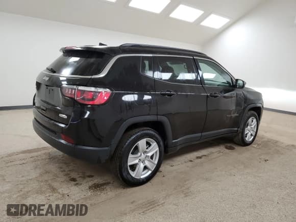✅ 2022 Jeep Compass Latitude • VIN: 3C4NJDBB6NT230709 • Lot: 91678025. Listed on Copart with 53,964 mi. Free auction sales archive from the USA and detailed vehicle history report at DreamBid. Image 3.