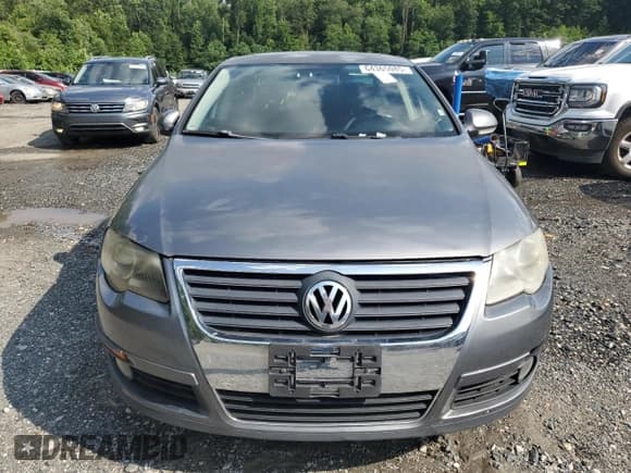 ✅ 2007 Volkswagen Passat Wolfsburg Edition • VIN: WVWAK73C87P127416 • Lot: 64365085. Wystawiony na Copart z przebiegiem Nie podano. Bezpłatny archiwum sprzedaży aukcyjnych z USA i szczegółowy raport historii pojazdu na DreamBid. Zdjęcie 5.
