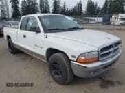 ✅ 1999 Dodge Dakota SLT • VIN: 1B7GL22X4XS105506 • Lot: 41445688. Wystawiony na IAAI z przebiegiem 192 870 mil. Bezpłatny archiwum sprzedaży aukcyjnych z USA i szczegółowy raport historii pojazdu na DreamBid. Zdjęcie 1.