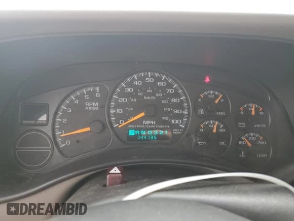 ✅ 2000 Chevrolet Suburban LS • VIN: 3GNFK16T6YG103823 • Лот: 60169645. Опубликован ранее на Copart с пробегом 144 135 миль. Бесплатный доступ к архиву аукционных продаж из США и подробный отчёт об истории автомобиля на DreamBid. Изображение 9.