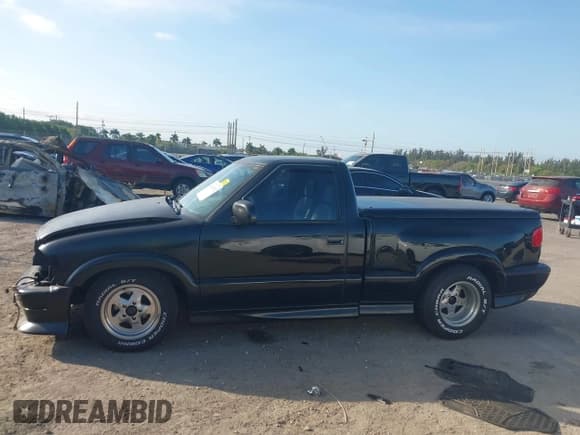 ✅ 2000 Chevrolet S-10 LS • VIN: 1GCCS14W6Y8196437 • Лот: 41606752. Опубликован ранее на IAAI с пробегом 269 949 миль. Бесплатный доступ к архиву аукционных продаж из США и подробный отчёт об истории автомобиля на DreamBid. Изображение 15.