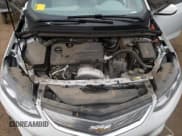 ✅ 2017 Chevrolet Volt LT • VIN: 1G1RA6S58HU217745 • Lot: 81945213. Wystawiony na Copart z przebiegiem 130 813 mil. Bezpłatny archiwum sprzedaży aukcyjnych z USA i szczegółowy raport historii pojazdu na DreamBid. Zdjęcie 11.