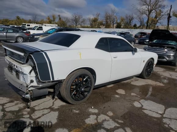 ✅ 2016 Dodge Challenger R/T Scat Pack • VIN: 2C3CDZFJ3GH220720 • Lot: 89802065. Wystawiony na Copart z przebiegiem 47 103 mil. Bezpłatny archiwum sprzedaży aukcyjnych z USA i szczegółowy raport historii pojazdu na DreamBid. Zdjęcie 3.