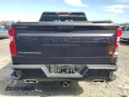 ✅ 2022 Chevrolet Silverado 1500 LT Trail Boss • VIN: 3GCUDFEDXNG567226 • Lot: 84736725. Wystawiony na Copart z przebiegiem 42 540 mil. Bezpłatny archiwum sprzedaży aukcyjnych z USA i szczegółowy raport historii pojazdu na DreamBid. Zdjęcie 6.