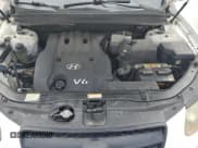 ✅ 2008 Hyundai Santa Fe GLS • VIN: 5NMSG13D68H174966 • Lot: 66612044. Listed on Copart with 167,655 mi. Free auction sales archive from the USA and detailed vehicle history report at DreamBid. Image 12.