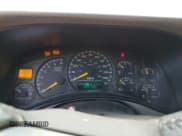 ✅ 2000 GMC Sierra 2500 SLE • VIN: 1GTGK29U6YE175071 • Лот: 56213925. Опубликован ранее на Copart с пробегом 289 202 миль. Бесплатный доступ к архиву аукционных продаж из США и подробный отчёт об истории автомобиля на DreamBid. Изображение 9.