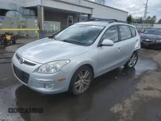 2010 Hyundai Elantra SE z VIN KMHDC8AE4AU070429, wystawiony jako Copart lot #70760085 z przebiegiem 184 360 mil mil oraz Szkoda całkowita • Salvage title. Historia ofert i sprzedaży dostępna na DreamBid. Obrazek 1.