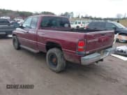 ✅ 2002 Dodge 2500 • VIN: 3B7KC23622M261612 • Lot: 41546343. Wystawiony na IAAI z przebiegiem 402 406 mil. Bezpłatny archiwum sprzedaży aukcyjnych z USA i szczegółowy raport historii pojazdu na DreamBid. Zdjęcie 3.