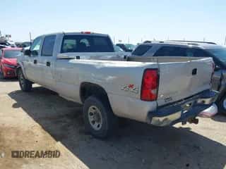 2004 Chevrolet Silverado 3500 с VIN 1GCHK33U24F235953, выставлен на аукционе IAAI как лот 41961405 с пробегом Не указан миль и . История ставок и продаж доступна на DreamBid. Изображение 3.